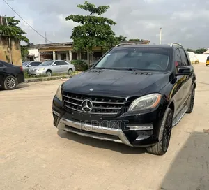 Mercedes-Benz M Class ML350 4MATIC 4dr SUV AWD (3.5L 6cyl 7A) 2014