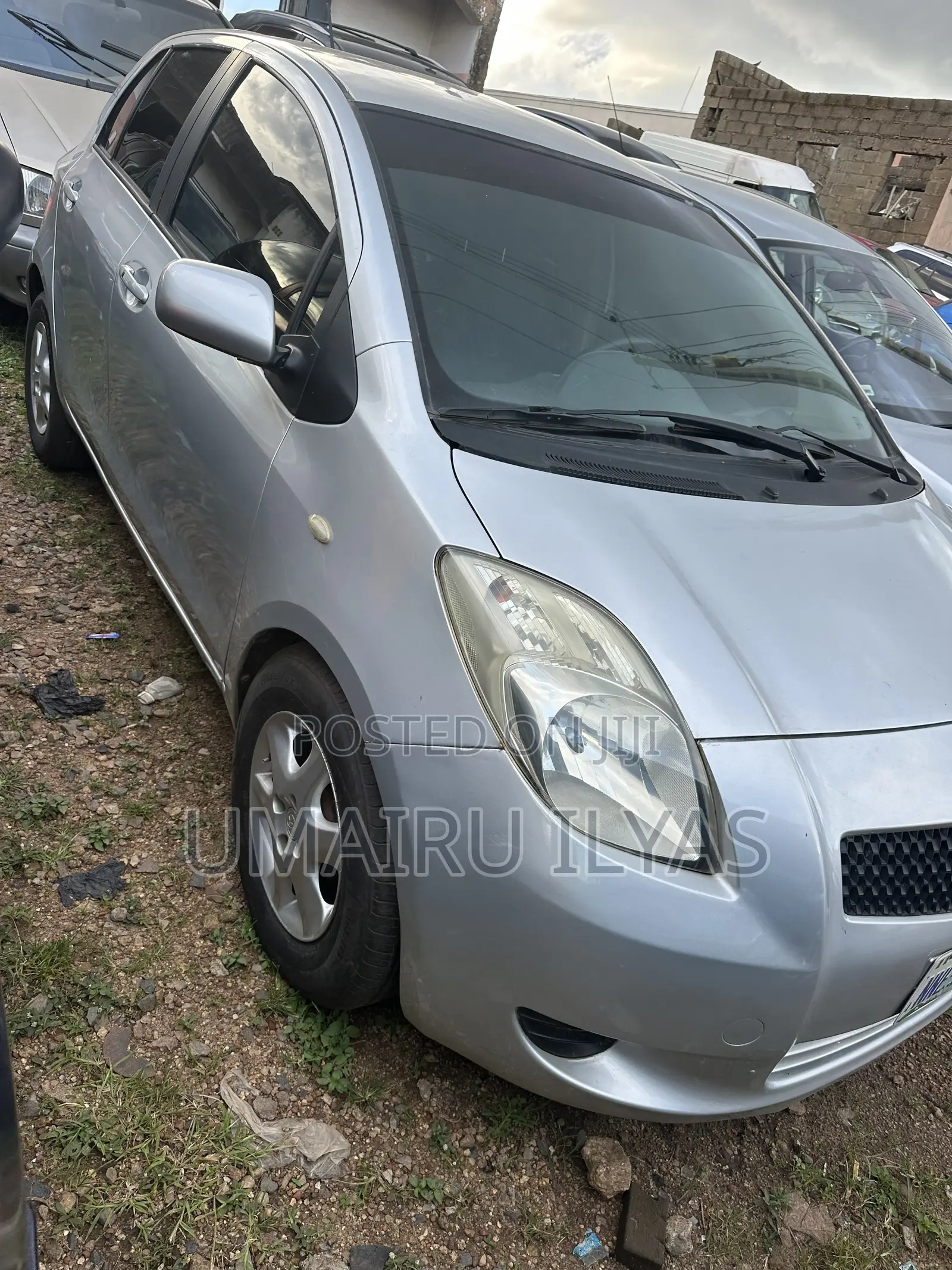Toyota Yaris 2012 Silver