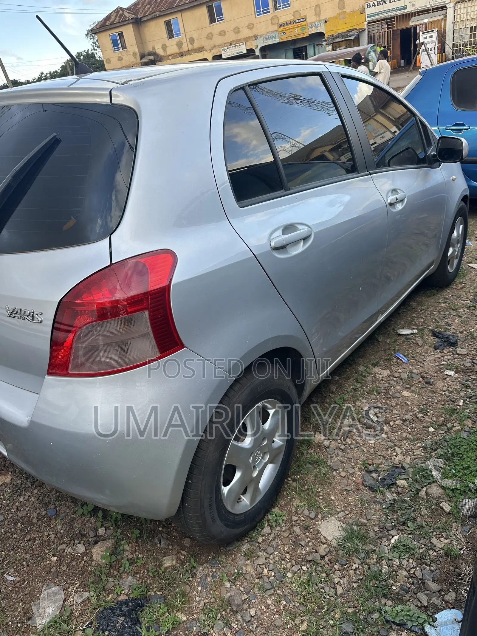 Toyota Yaris 2012 Silver