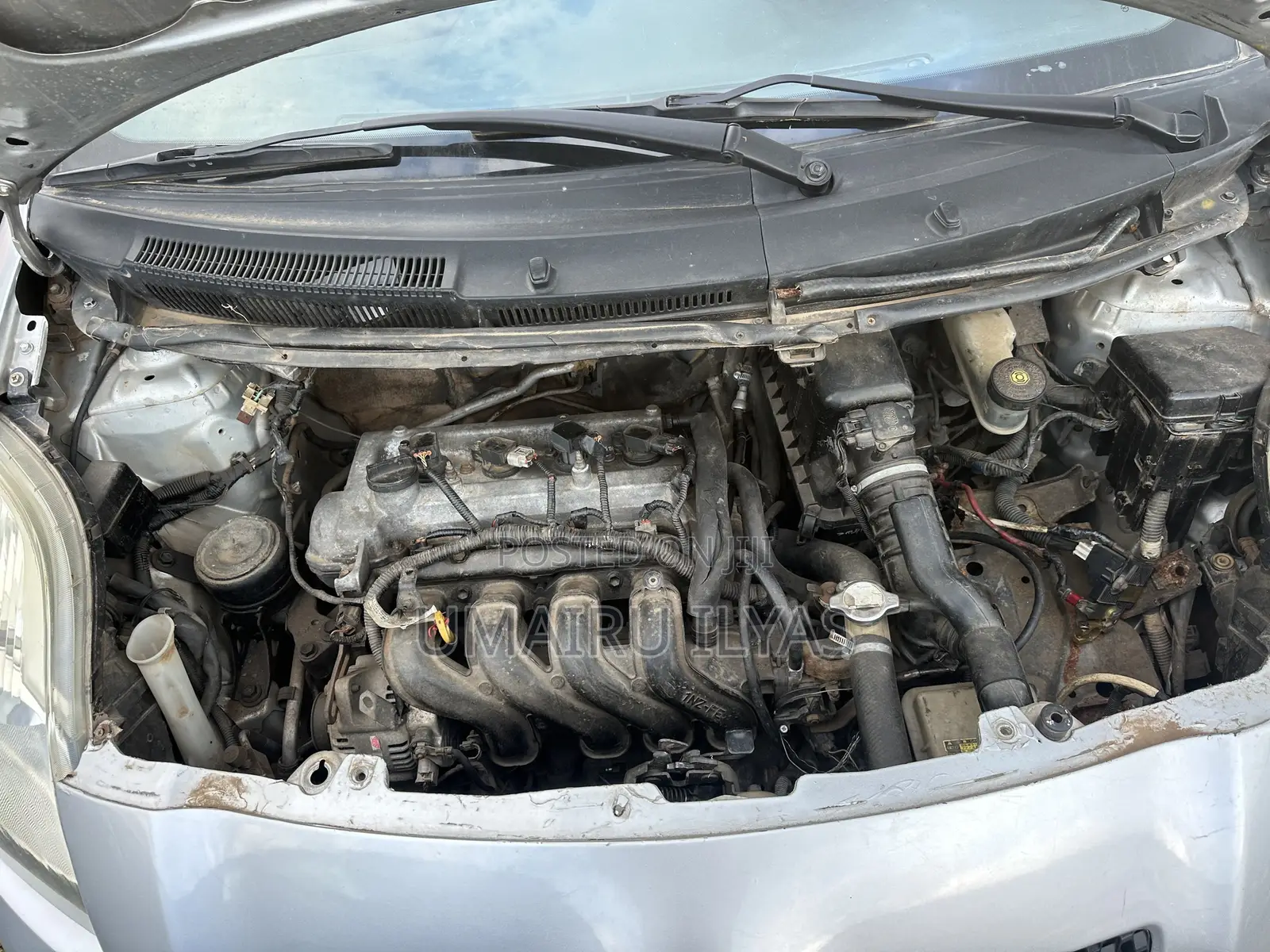 Toyota Yaris 2012 Silver