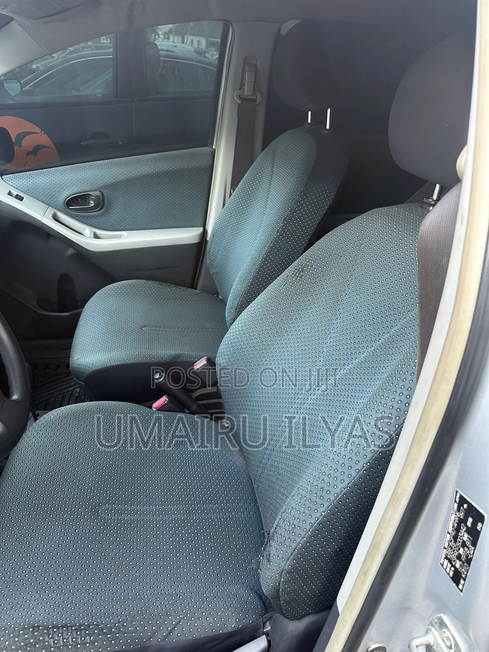 Toyota Yaris 2012 Silver