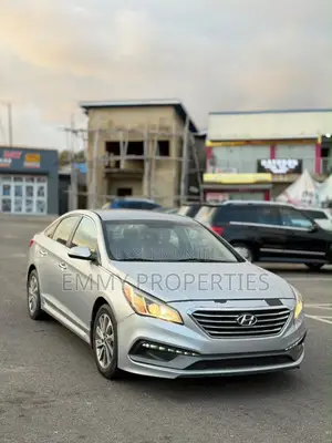 Hyundai Sonata Sport 4dr Sedan (2.4L 4cyl 6A) 2015 Silver