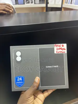 New Samsung Galaxy Z Fold8 256 GB White