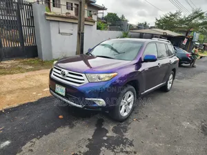 Toyota Highlander 3.5L 4WD 2013 Blue
