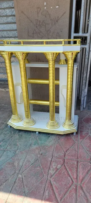 Premium Durable Strong Gold Wooden Pulpit