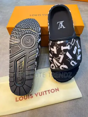 High Quality Louis Vuitton Slide- Cover