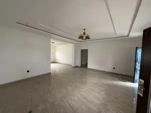 3bdrm Apartment in Wuse 2 for rent