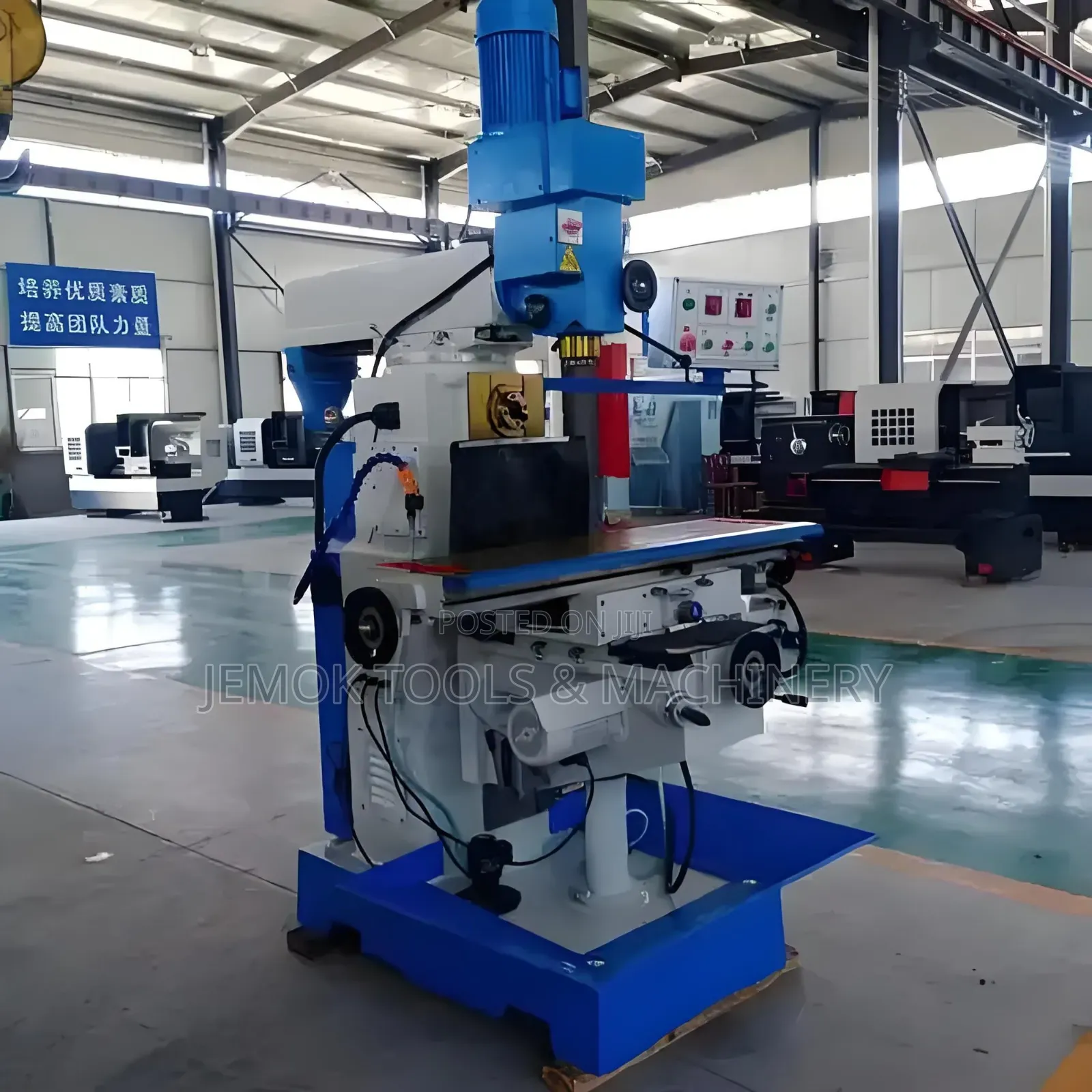 Universal Milling Machine