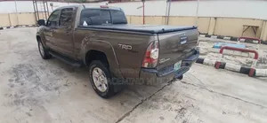 Toyota Tacoma 2012 Brown
