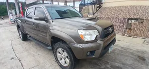 Toyota Tacoma 2012 Brown