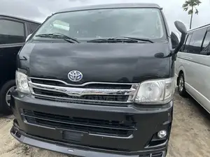 Toyota HiAce 2015 Black