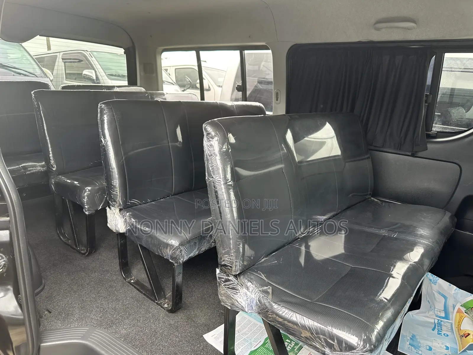 Toyota HiAce 2015 Black