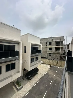 4bdrm Duplex in Guzape for sale
