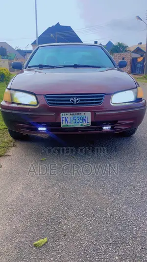 Toyota Camry 2000 Brown