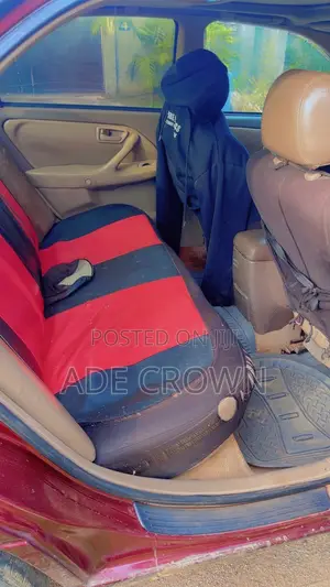 Toyota Camry 2000 Brown