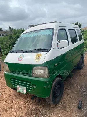 Suzuki APV Minibus 2010 Green
