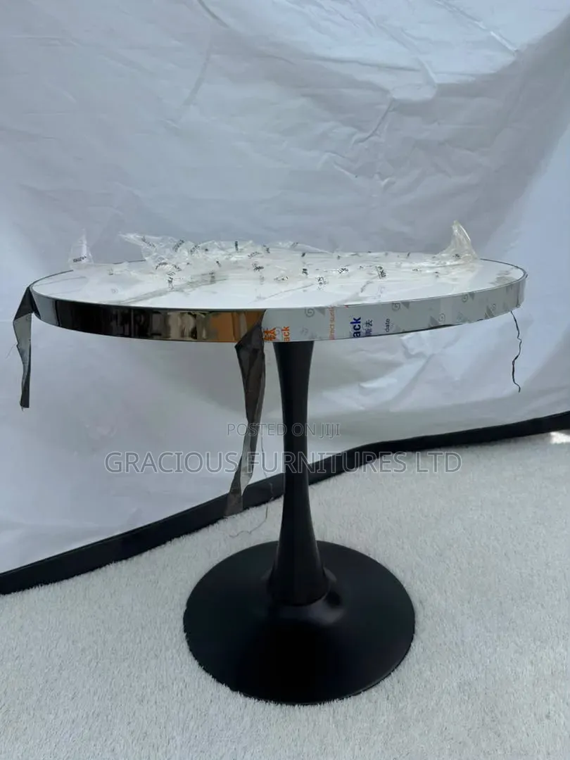 Modern Round Dining Table