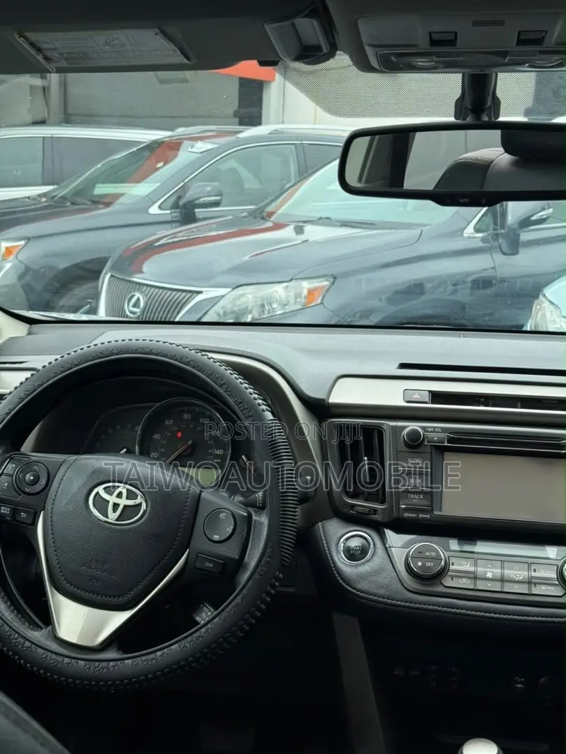 Toyota RAV4 2014 Silver