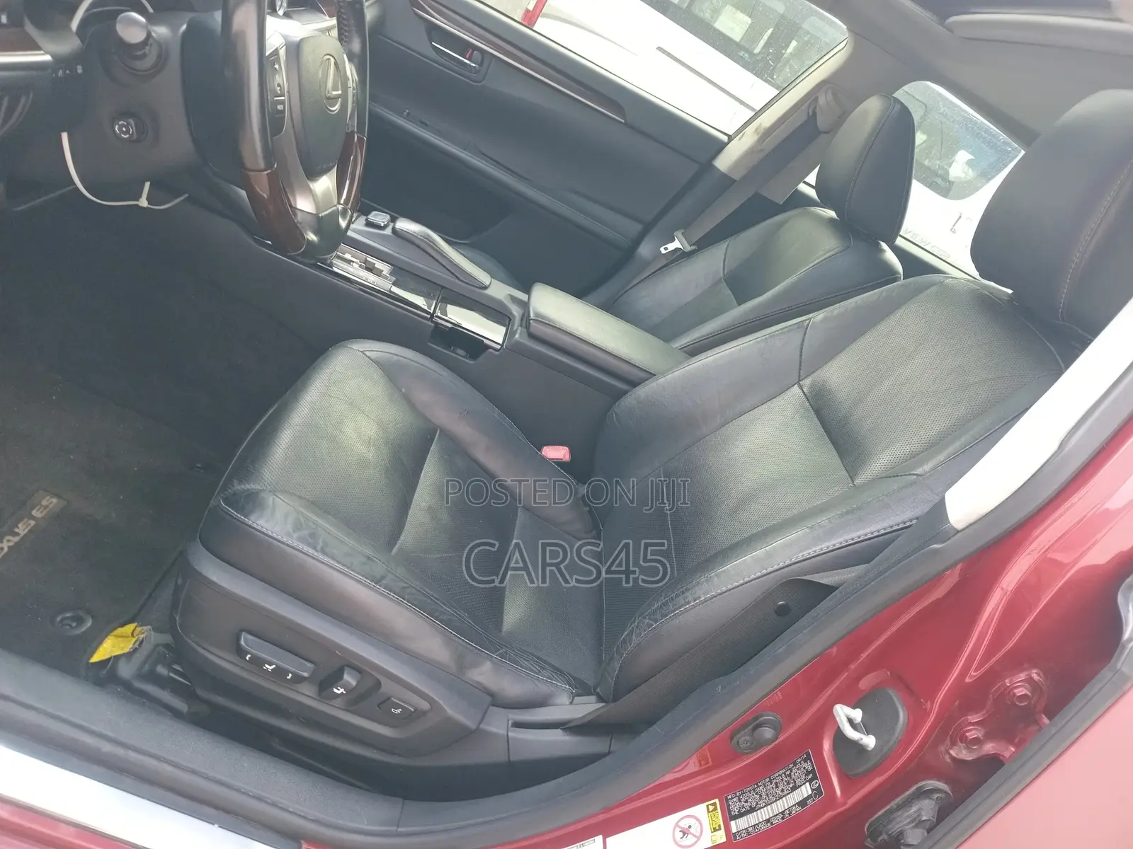 Lexus ES 2015 Red