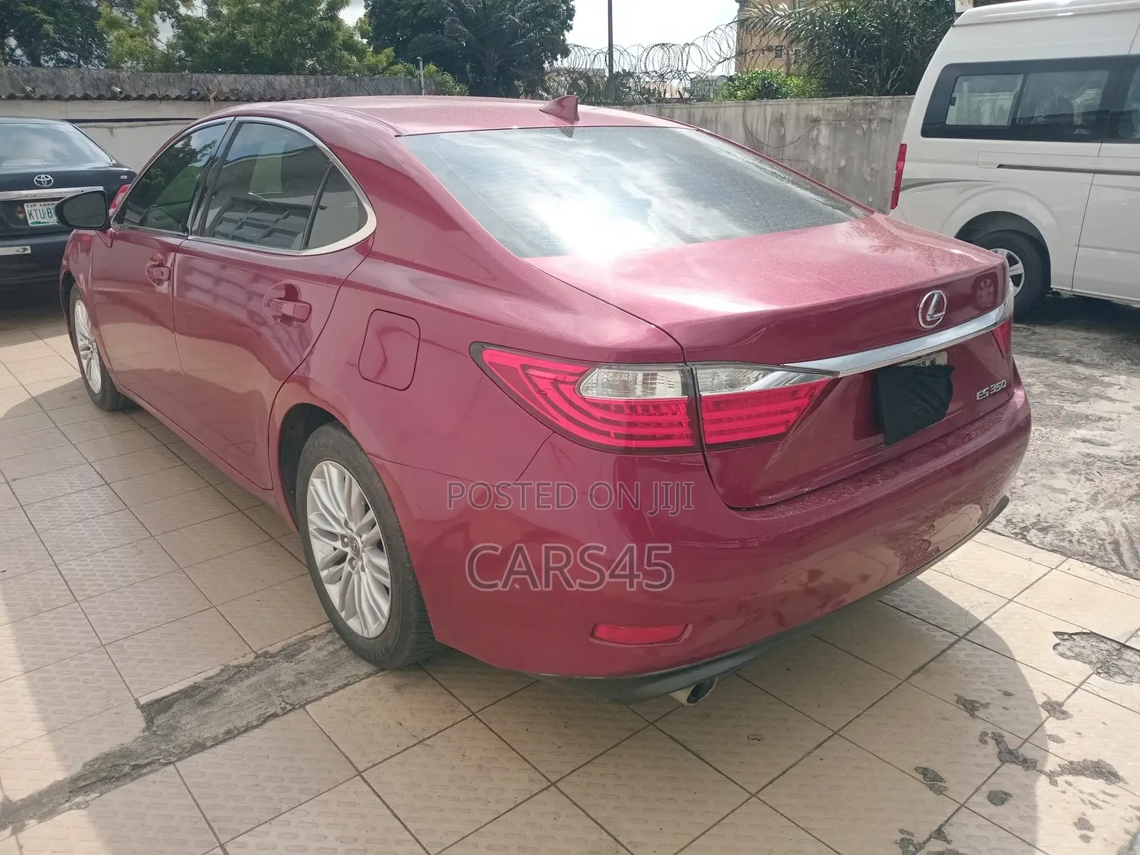Lexus ES 2015 Red