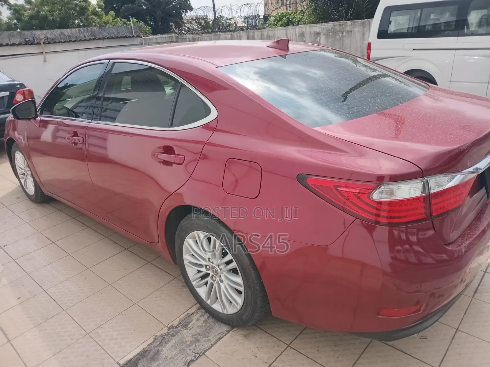 Lexus ES 2015 Red