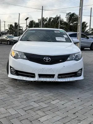 Toyota Camry 2014 White