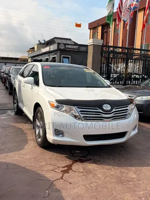 Toyota Venza 2010 White