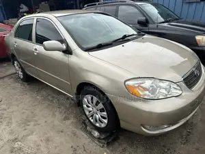 Toyota Corolla LE 2006 Gold