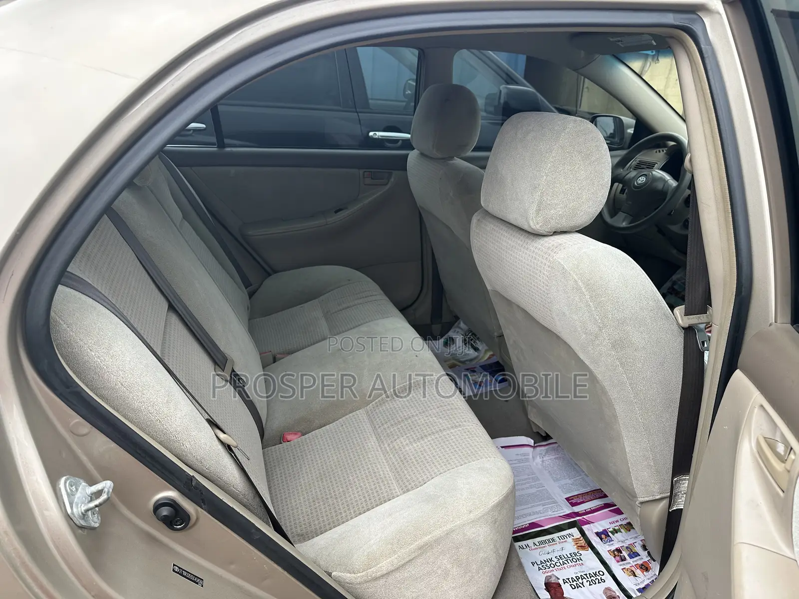 Toyota Corolla LE 2006 Gold