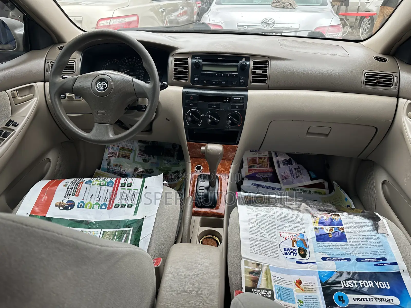 Toyota Corolla LE 2006 Gold