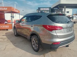Hyundai Santa Fe 2014 Gray
