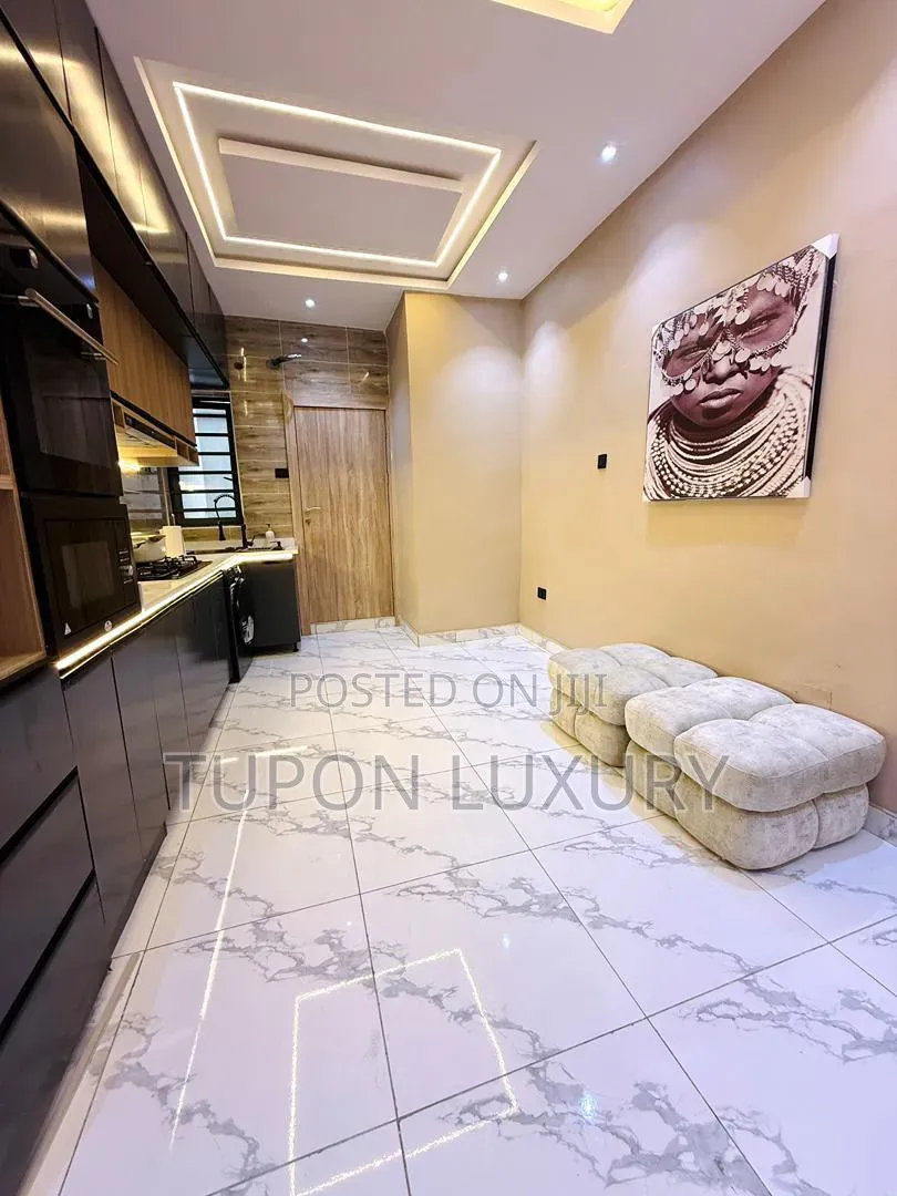 Luxury 2bedroom Apartment With Dining