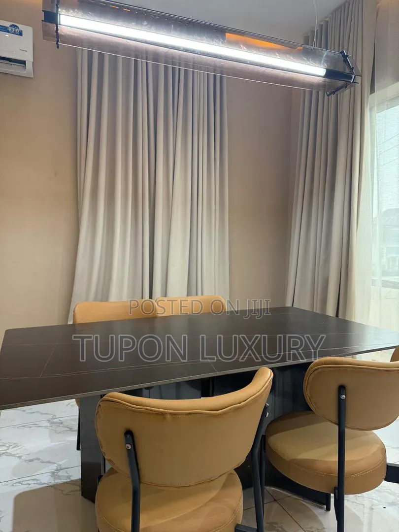 Luxury 2bedroom Apartment With Dining