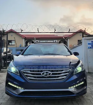 Hyundai Sonata Sport 2.0T 4dr Sedan (2.0L 4cyl Turbo 6A) 2015 Blue