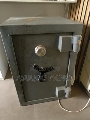 Fairly Used Heavy Duty Fireproof Security Safe Box