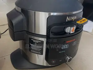 14IN1 Ninja Foodi SmartLid Multi-Cooker With a Sliding Lid