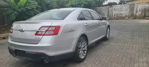 Ford Taurus Limited 2013 Silver