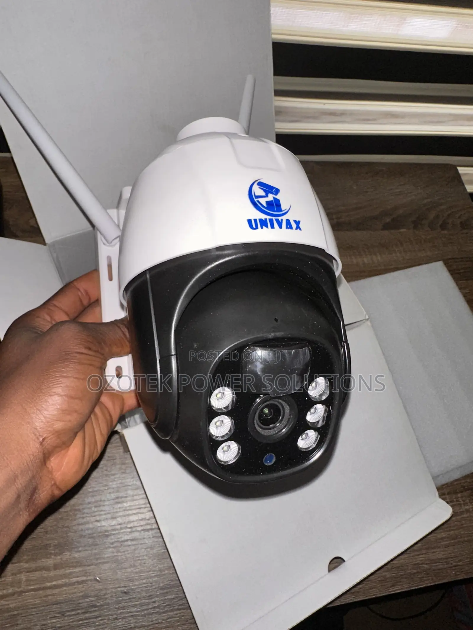 Single Lens PTZ Camera