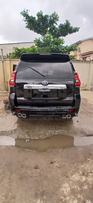 Toyota Land Cruiser Prado 2021 Black