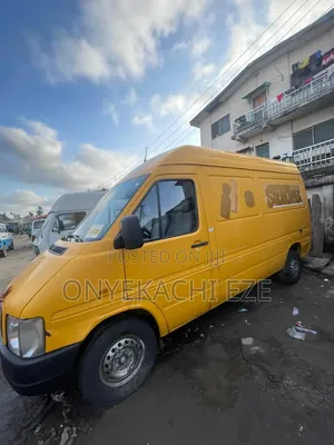 Volkswagen LT 2005 Yellow