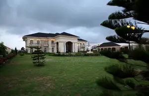 7bdrm Mansion in Banana Island for sale
