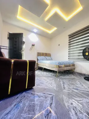 Short Let With 24 Solar Light Apartment