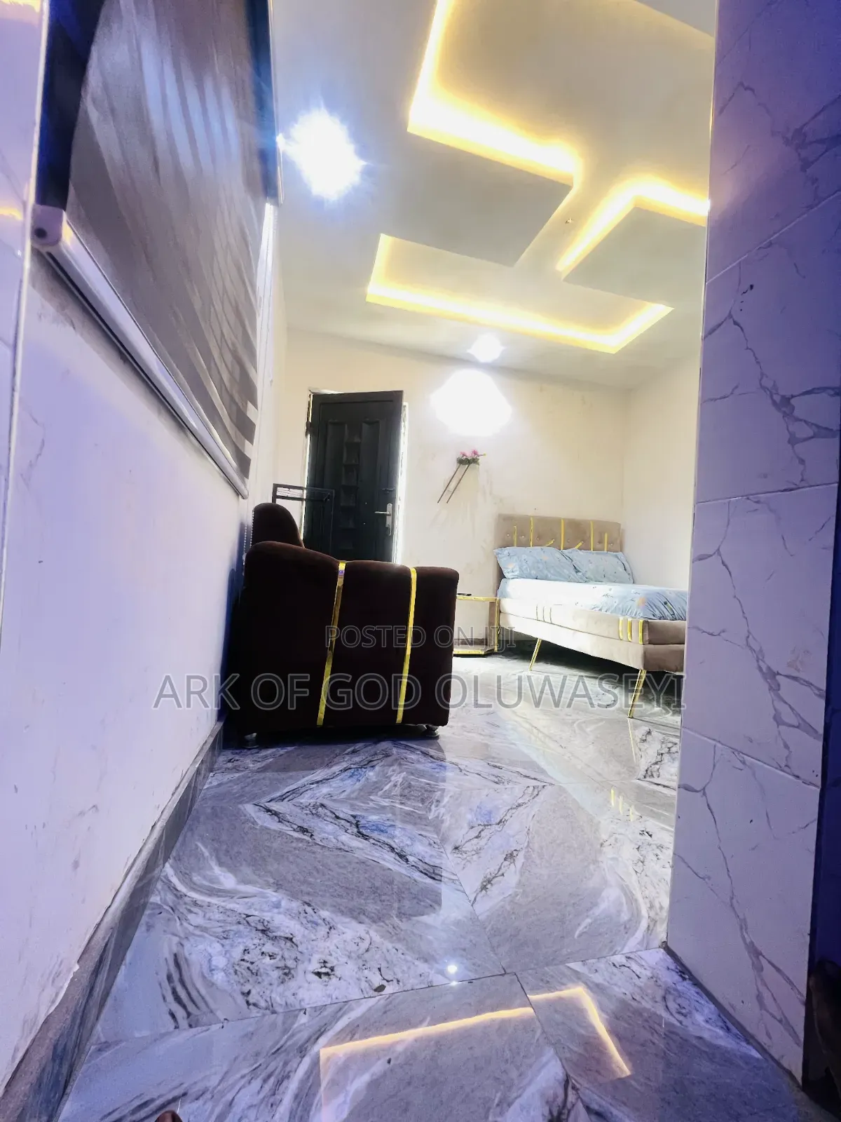 Short Let With 24 Solar Light Apartment