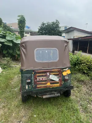 Tricycle 2022 Yellow