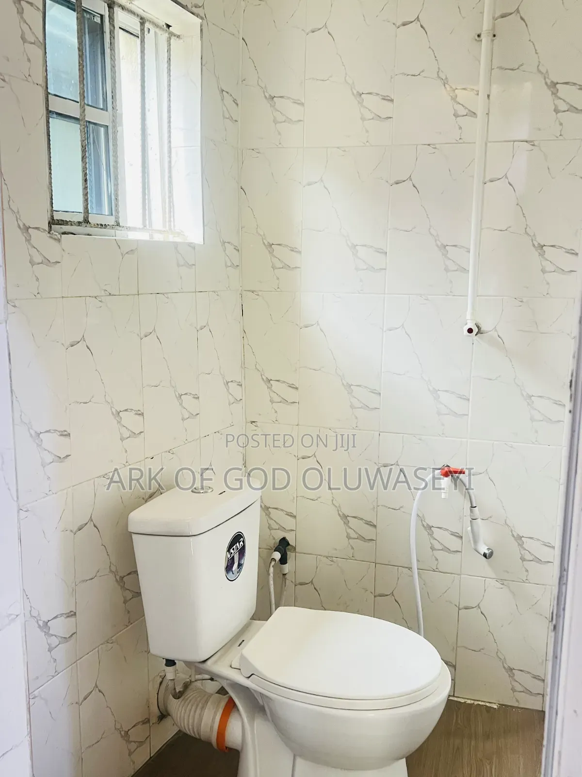 Short Let With 24 Solar Light Apartment
