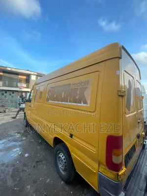 Volkswagen LT 2005 Yellow