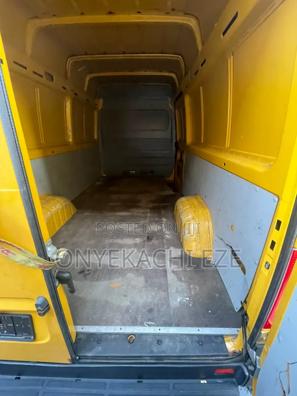 Volkswagen LT 2005 Yellow