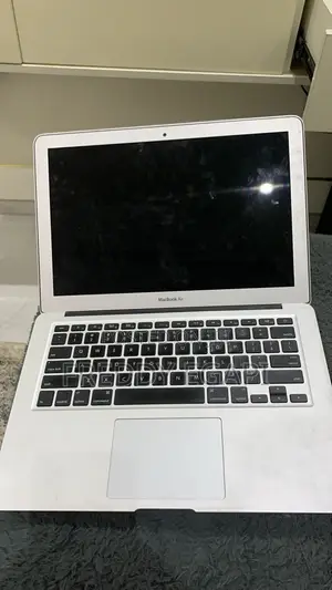 Laptop Apple MacBook Air 2017 8GB Intel Core i7 SSD 256GB