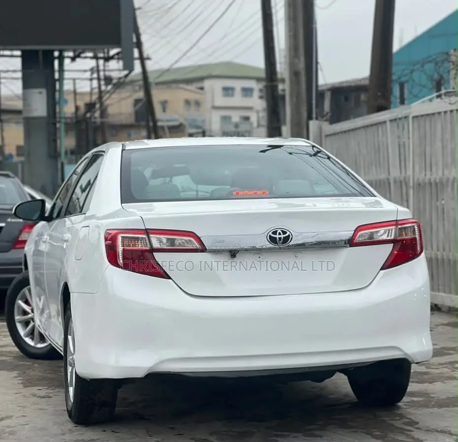 Toyota Camry 2012 White