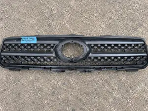 Toyota RAV4 2006–2008 Black Upper Front Grille – USA Imported